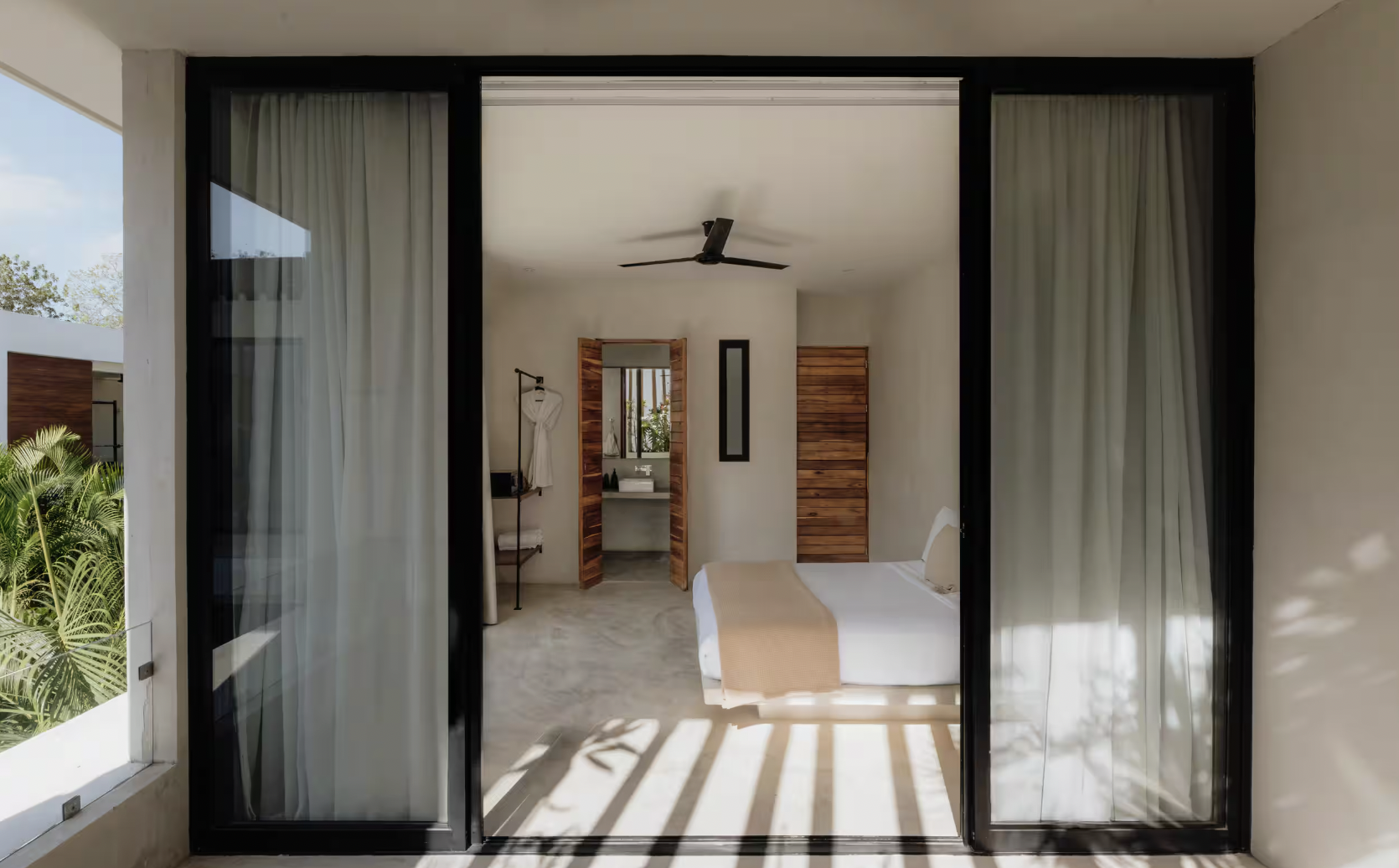 Private room at Hacienda 21